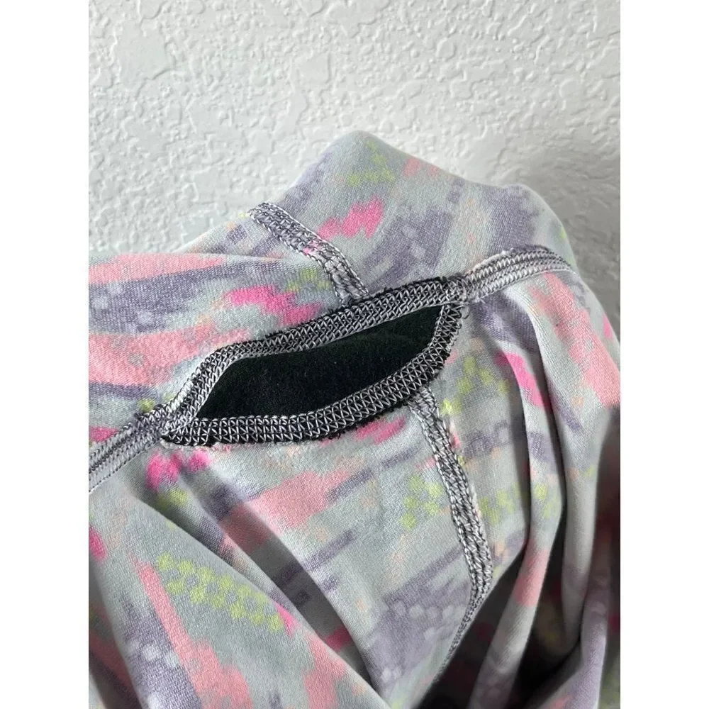 Knockout by Victoria's Secret Sport VSX Pink Printed Cropped Leggings Medium